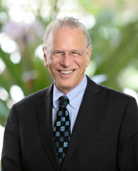 Steven Ullmann Headshot